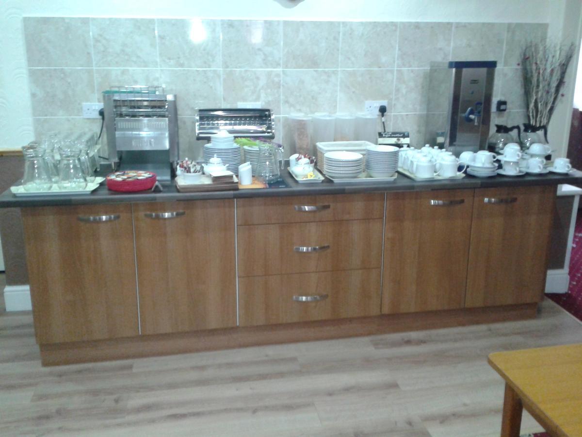 The Trentham Hotel แบล็คพูล ภายนอก รูปภาพ